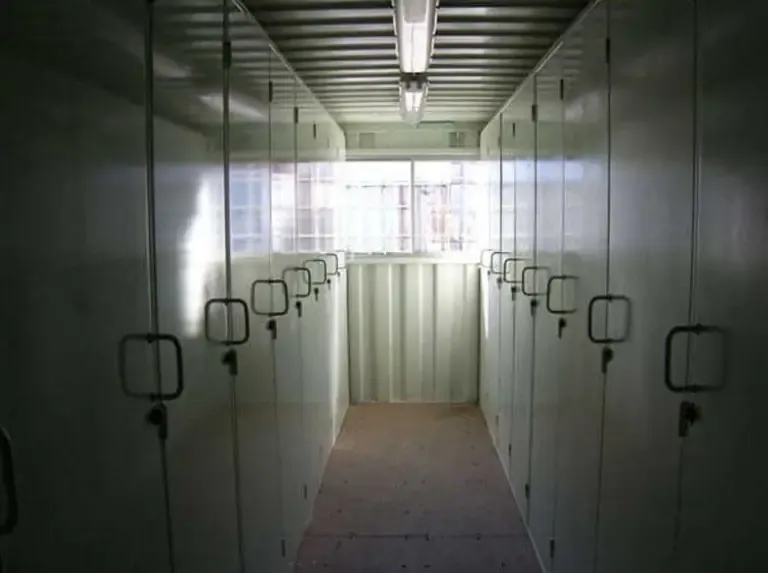 Change Rooms - Image 5